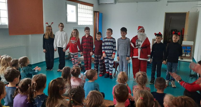 Huncut Miska Mikulása- Vendégszereplés az óvodában